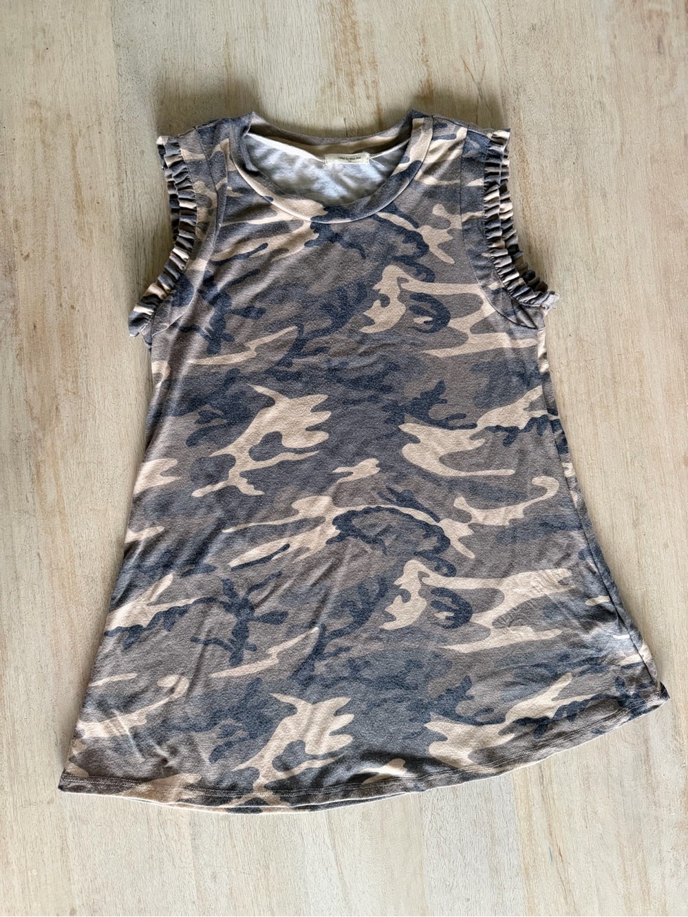 12 Pm By Mon Ami Taupe & Gray Camo Ruffle Sleeve Tank